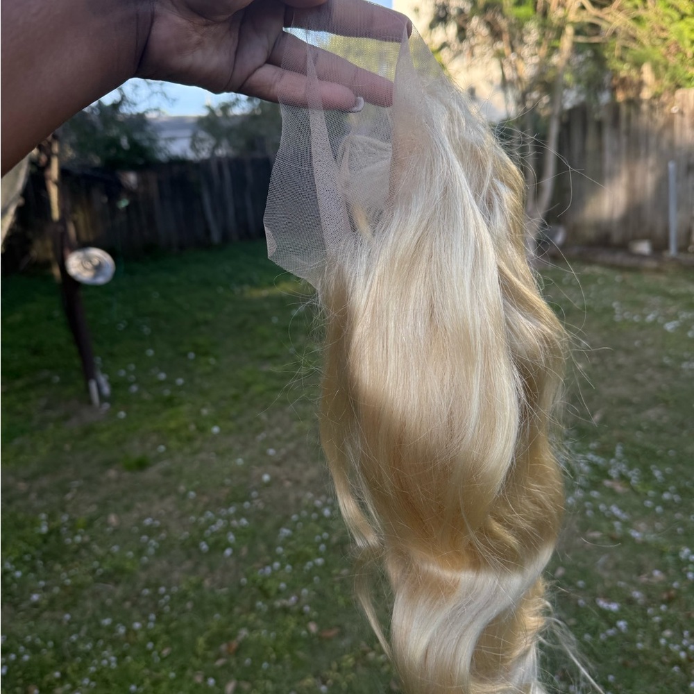 NEW 26โ 613 Blonde HD Lace Frontal Wig โ 13x6, 200% Density human hair - Picture 2 of 5